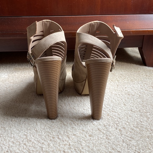 Charlotte Russe heels - Picture 3 of 4